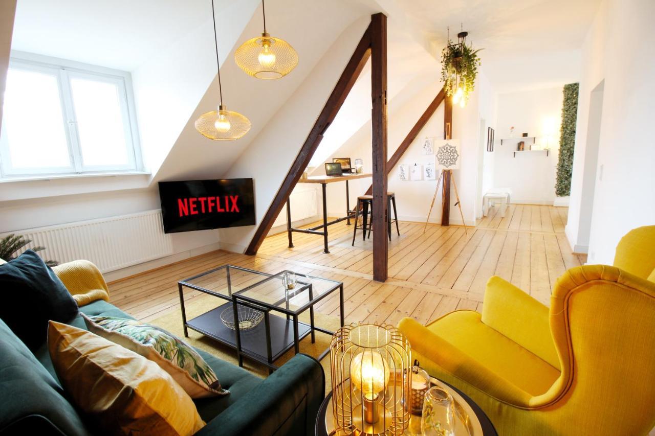 Secret Hideaways Boho Artstudio Mit Smarthome Nahe City L Messe L Hbf Duisburg Exterior photo
